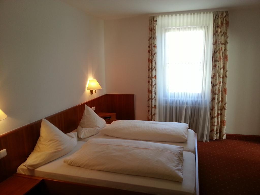 Hotel Seewirt ノネンホルン 部屋 写真