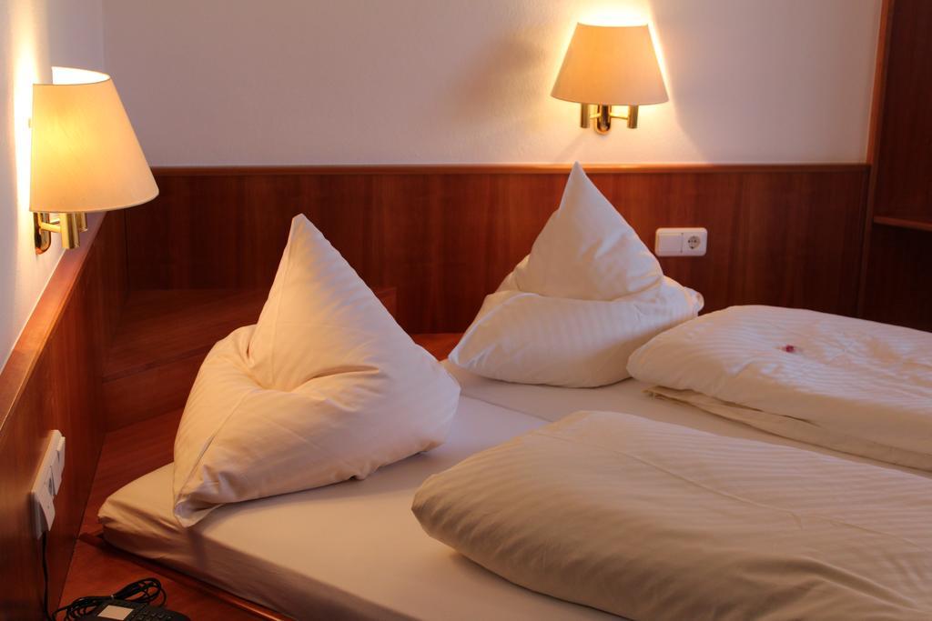 Hotel Seewirt ノネンホルン エクステリア 写真